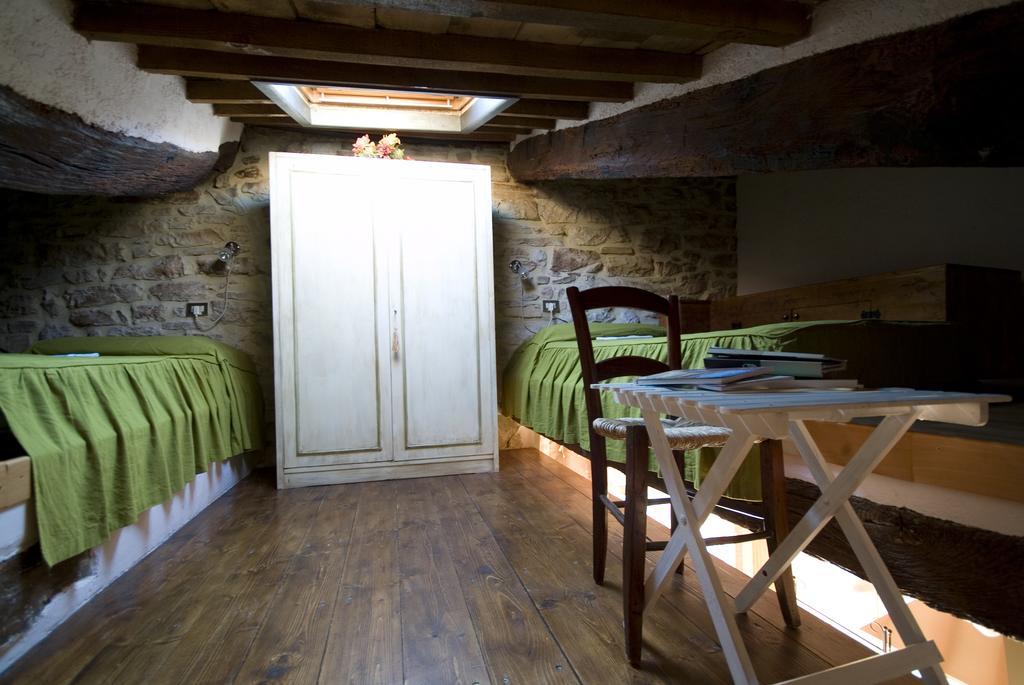 Appartamenti Turistici Vicolo S. Chiara Sassoferrato Εξωτερικό φωτογραφία