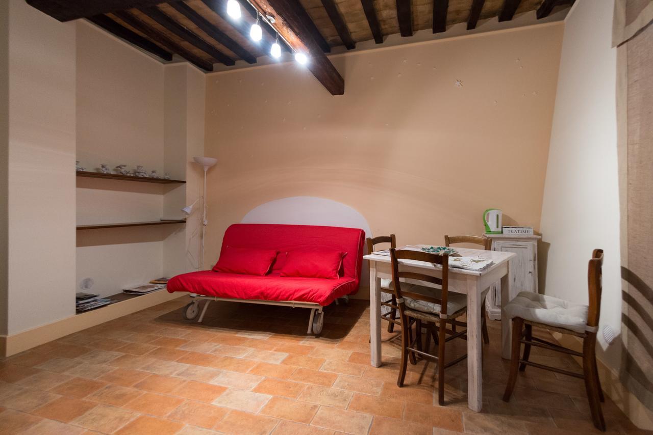Appartamenti Turistici Vicolo S. Chiara Sassoferrato Εξωτερικό φωτογραφία